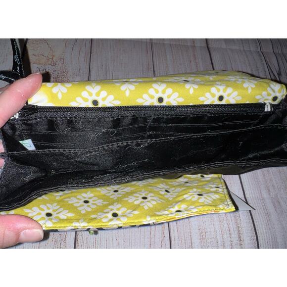 VERA BRADLEY BAROQUE Black Gray White Floral Snap Wallet Retired Pattern - Picture 9 of 9